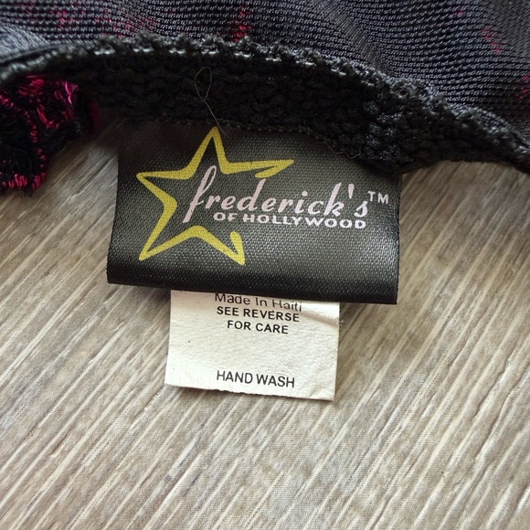 Frederick's of Hollywood Black and Pink Lace Bodysuit XS/S - Picture 6 of 7